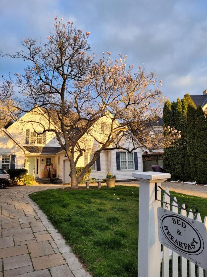 La Maison De Sophie 나이아가라온더레이크 외부 사진